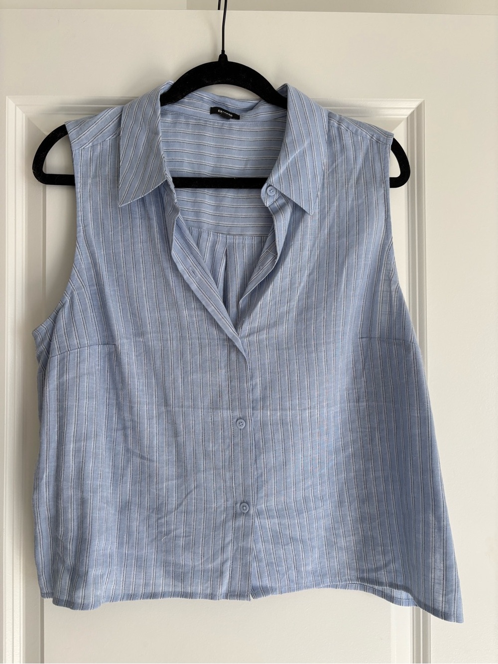 Express Button Down Tank - Picture 1 of 3